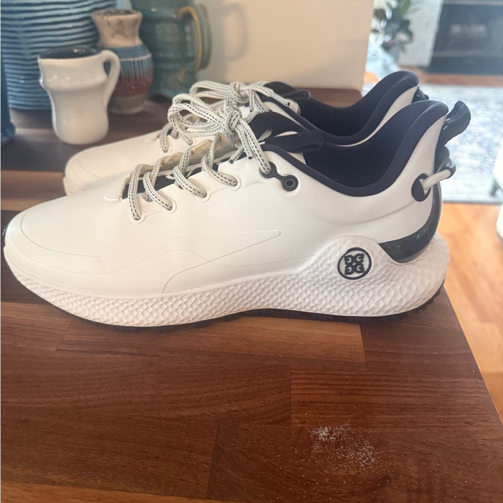 GFore Men’s Golf shoes barely worn size 10.5